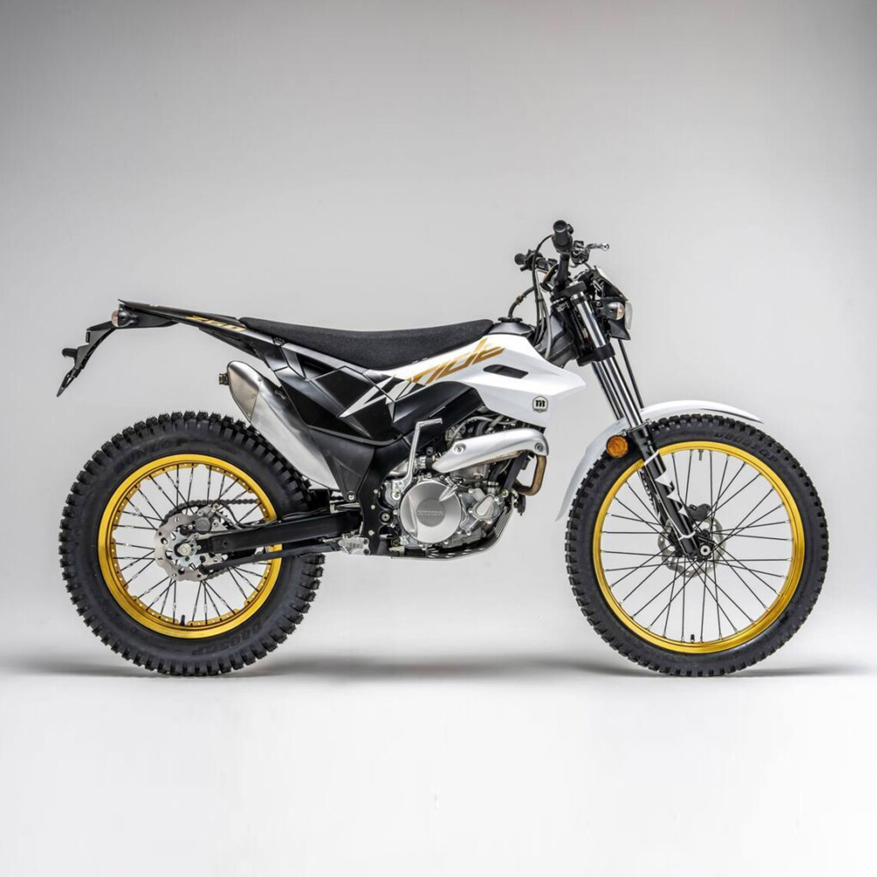 Montesa_Cota_301RR_2027_03.jpg